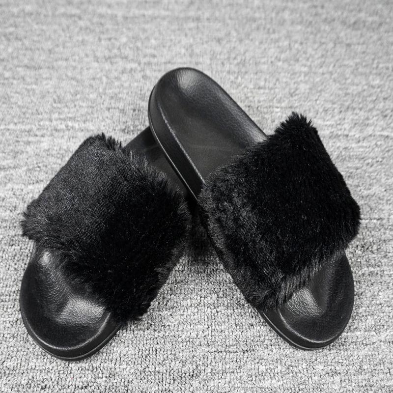 Women's Fuzzy Flip Flops Open Toe Memory Foam House Slides Casual Flat Slippers for Indoor & Outdoor Use Cork Footbed Anti-Slip Cashmere Faux Fur Material