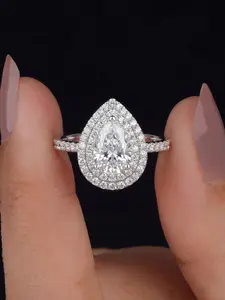 1 PC Elegant Luxury Fashion Pear-Shaped Zircon Rings For Women Exquisite Trendy All-match Engagement Wedding Promise Ring Gorgeous Ladies Fashion Jewelry for Party Daily Clothing Decor Accessories as Anniversary Valentine's Day Gift for Girlfriend