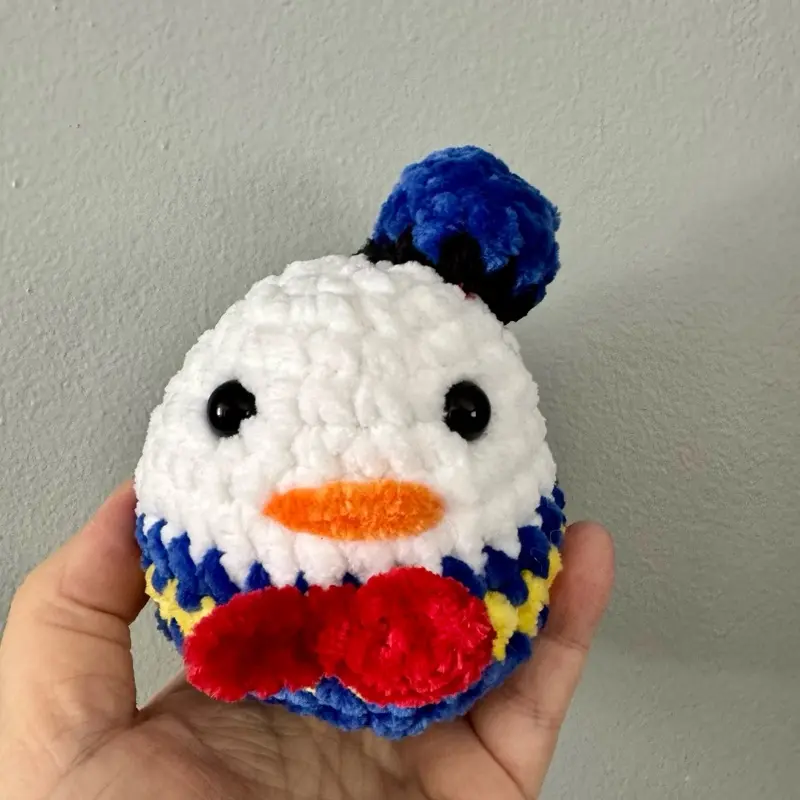 Duck with hat