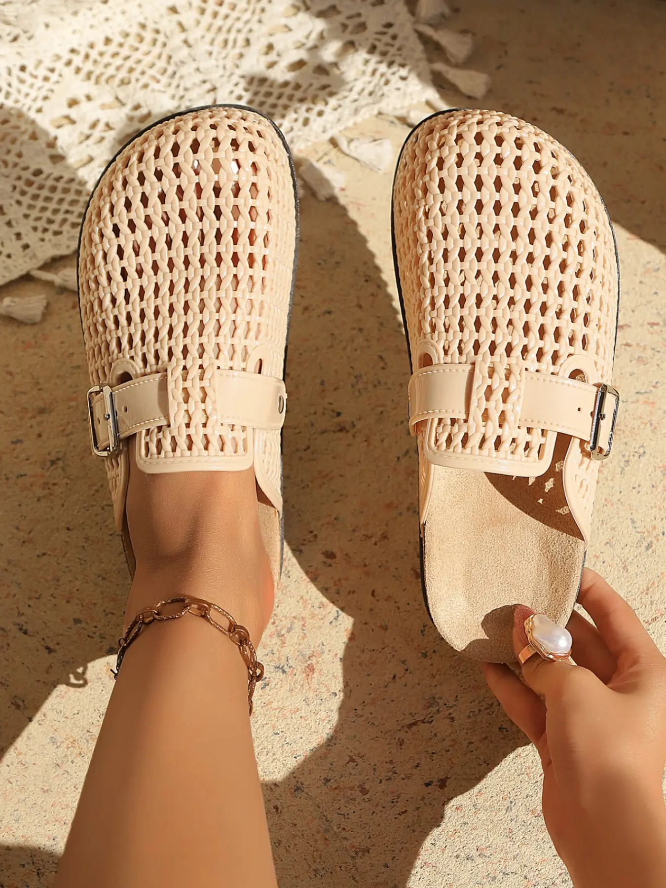 Women's Breathable Woven Slip-On Rubber Mules Sandals, Hollow Out Soft Sole Anti-Slip Half Shoes, Summer Outdoor Lazy Wear, Comfortable Flat Slippers