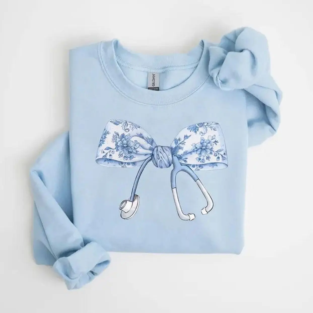 Nurse Coquette Toile Bow Sweatshirt, Retro Nurse RN Crewneck Sweatshirt, Unisex Stethoscope Nursing School Apparel, Nurses Week Appreciation Gift, Healthcare Student Graphic Pullover, Coquette Aesthetic Medical Worker Gift for Women & Men