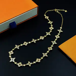 New V-shaped 18-flower full-diamond necklace for women, cross-border four-leaf flower necklace with diamonds, flowers inlaid with diamonds