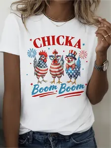 Women'S Patriotic CHIA BOOM Print T-Shirt, Soft And Stretchy Short-Sleeve Round-Neck Top, Featuring Cartoon Rooster And Fireworks Pattern, Machine Washable, Suitable for Summer And American Independence Day Celebrations, Trendy Street Style