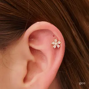 16G Dainty Flower Cartilage Stud Earrings Tragus Stud Flower Conch Earring Cartilage Helix Stud Flat Back Labret Stud Flower Ear Piercings