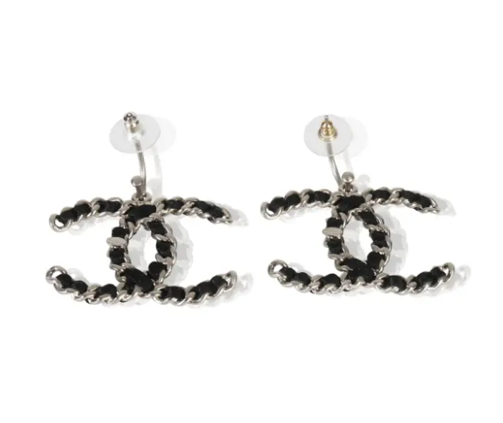 Pre-owned Chanel 2011 Leather CC Earrings