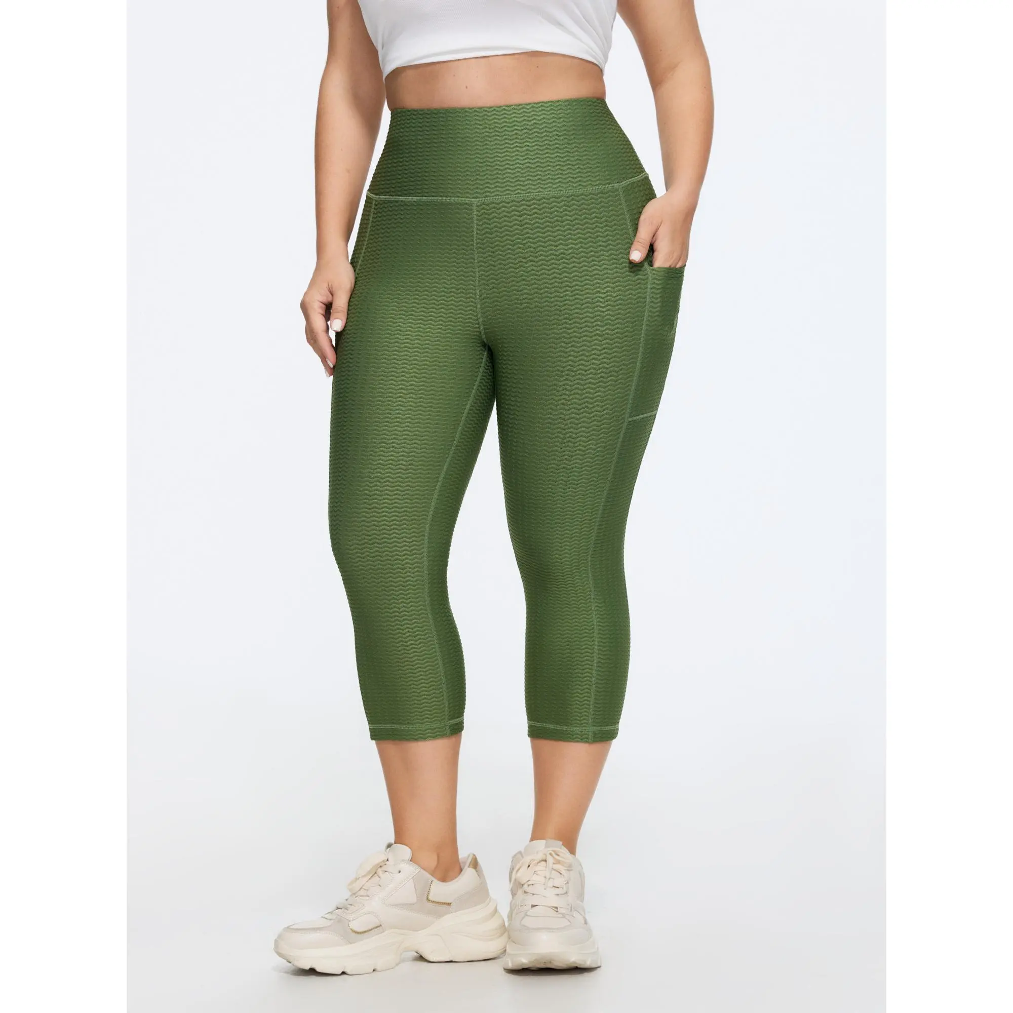 BloomChic Plus Size Leisure Geometric Cable Knit Capri Leggings, High-Rise Stretchy Spandex Fabric with Side Pockets, Bottoms, Casual