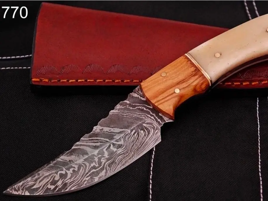 Custom Handmade Damascus Steel Blade Kitchen Knife Chef Knife Outdoor Hunting Knife