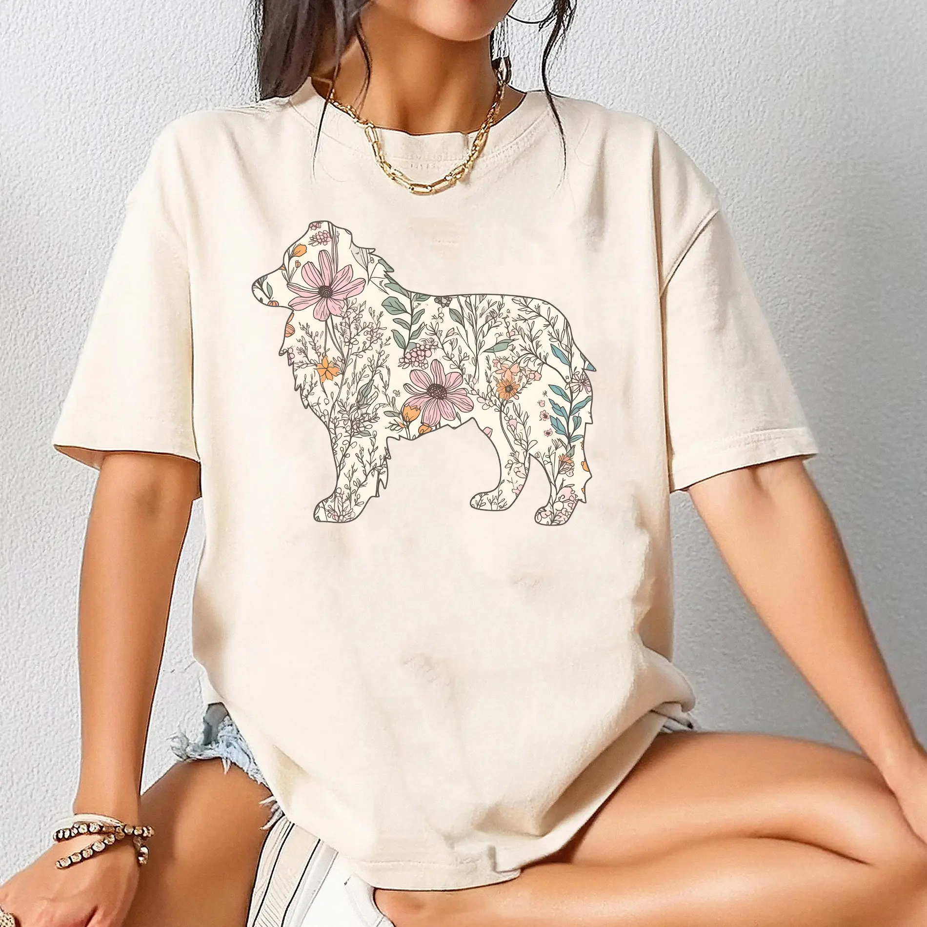 Comfort Colors  Australian Shepherd Shirt, Aussie Dog Mom TShirt, Aussie Mom Tee, Dog Mom Tshirt, Dog Lover, Dog Mom Gift Cotton Light Top Womenswear