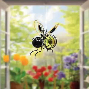 Solar Powered Outdoor Hanging Bee Light, Glowing Metal Design with Hook & Spring, Ideal for Yards Gardens & Backyards Decor, Landscape Lighting