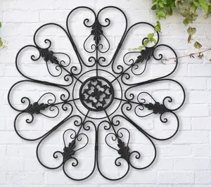Glitzhome 24" Classic Iron Scroll Indoor Outdoor Wall Decor