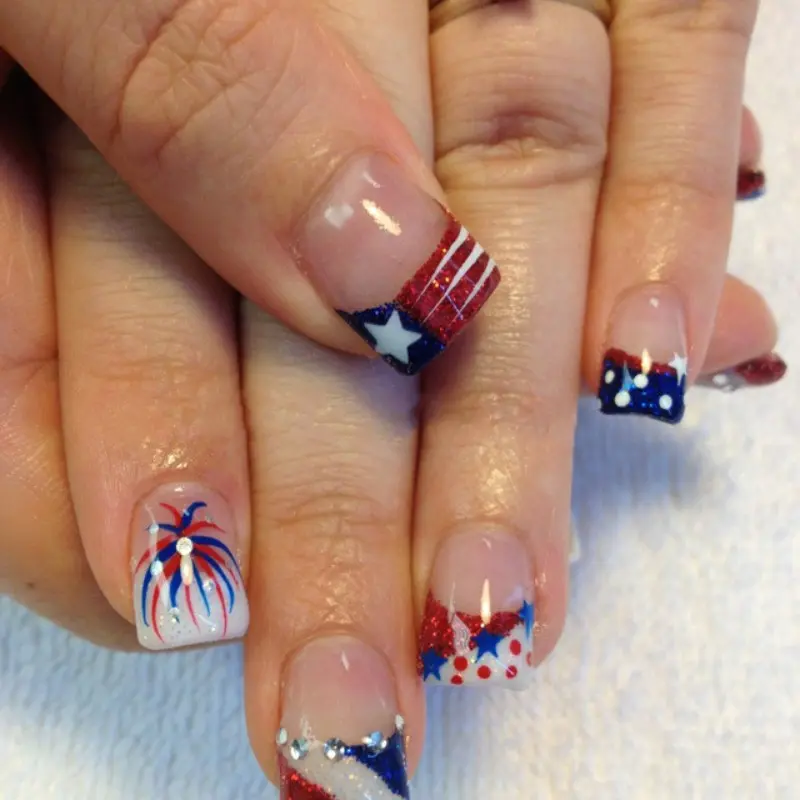 Short Square Red White & Blue Firework French Press-On Nails, Independence Day Themed Glitter False Nails with Elegant Rhinestone Decorated Accents, Removable Nail Tips for Holiday Celebrations, with Jelly Glue & Nail File Included, Nail Designs