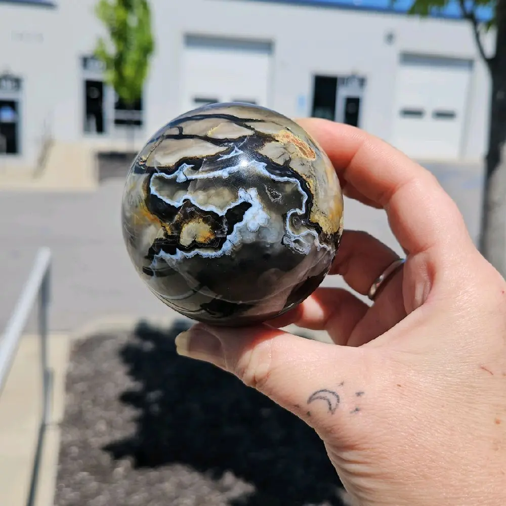 Volcano Agate Sphere - Uv Reactive