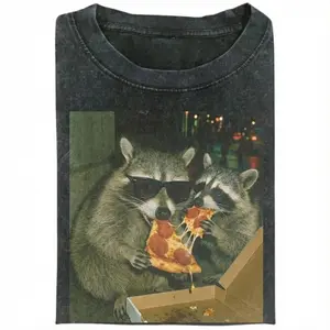 Raccoon Eating Pizza - Funny Meme Shirt Funny Graphic Tee Silly Shirt Gift Sarcastic Novelty Shirts Womens Funny Racoon Meme T-Shirt Vintage Womenswear Top