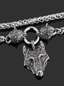 Men's Wolf Face Pendant Necklace, Viking Style Stainless Steel Jewelry Gift, Unisex Fashion Accessory for All Seasons
