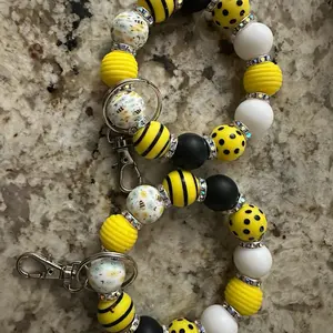 HoneyBee Slicone wristlet keychain