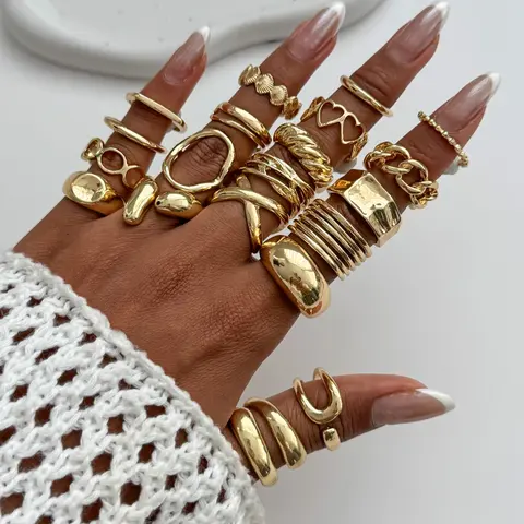 Women's Elegant Hollow Out & Heart Design Ring Set , Exquisite Trendy Stackable Rings Set, Stacking Ring Set, Fashionable Jewelry for Women As Gift, Bridal Ring Set, Engagement Wedding Jewelry, Statement Multi Ring, Stackable Finger Rings, Beautiful Rings