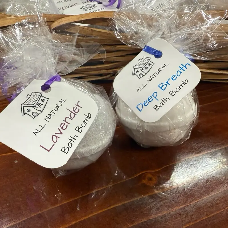 All Natural Bath Bomb - Handmade with Essential Oils for a Soothing Bath Experience All Natural Bath Bomb - Handmade with Essential Oils for a Soothing Bath Experience