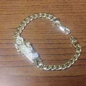 San Judas Tadeo 14 Carat Gold-Plated Bracelet 8.6 Inches Long with Elegant Design