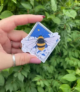 Bee sticker