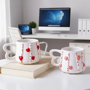 New High-Quality Hand-Made Ceramic Heart Coffee Mug, Cute Valentine's Day Cup with Fun Lines, Reusable and High Quality