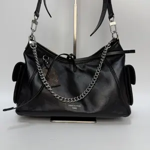 Pre-owned Louis Vuitton leather Crossbody Bags carryall cargo pm【BF 1U】