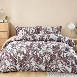 3-Piece Peacock Pattern Duvet Cover Set​ – Includes 1 Duvet Cover(No Insert) + 2 Pillowcases (No Inserts). Soft, Comfortable, Machine Washable for Easy Care.