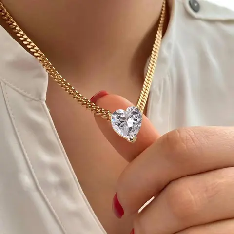 Women's Elegant Heart Shaped Cubic Zirconia Pendant Necklace, Love Heart Necklace, Heart Pendant Necklaces, Simple Temperament Jewelry For Party, Daily Clothing Decor, Valentine's Day, Gift