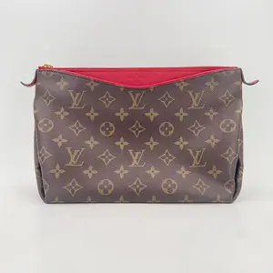 Pre-owned Louis Vuitton leather Shoulder Bags Monogram Pallas Beauty Case Cherry