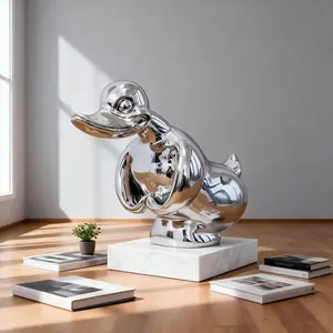 "Angry Duck" Hood Ornament – ​​3D Chrome Metal Car Emblem, Electroplated Two-Tone Black & Silver Finish, High-Gloss Polished Craftsmanship. Adorable Design; Suitable for Cars, Desktops, Display Cases, and Bar Decor (Light Silver).