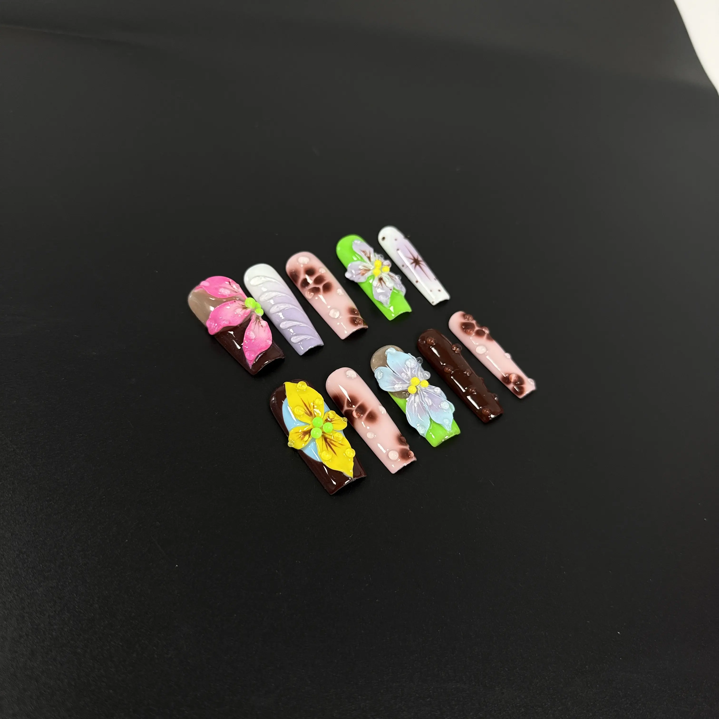 press on nails
