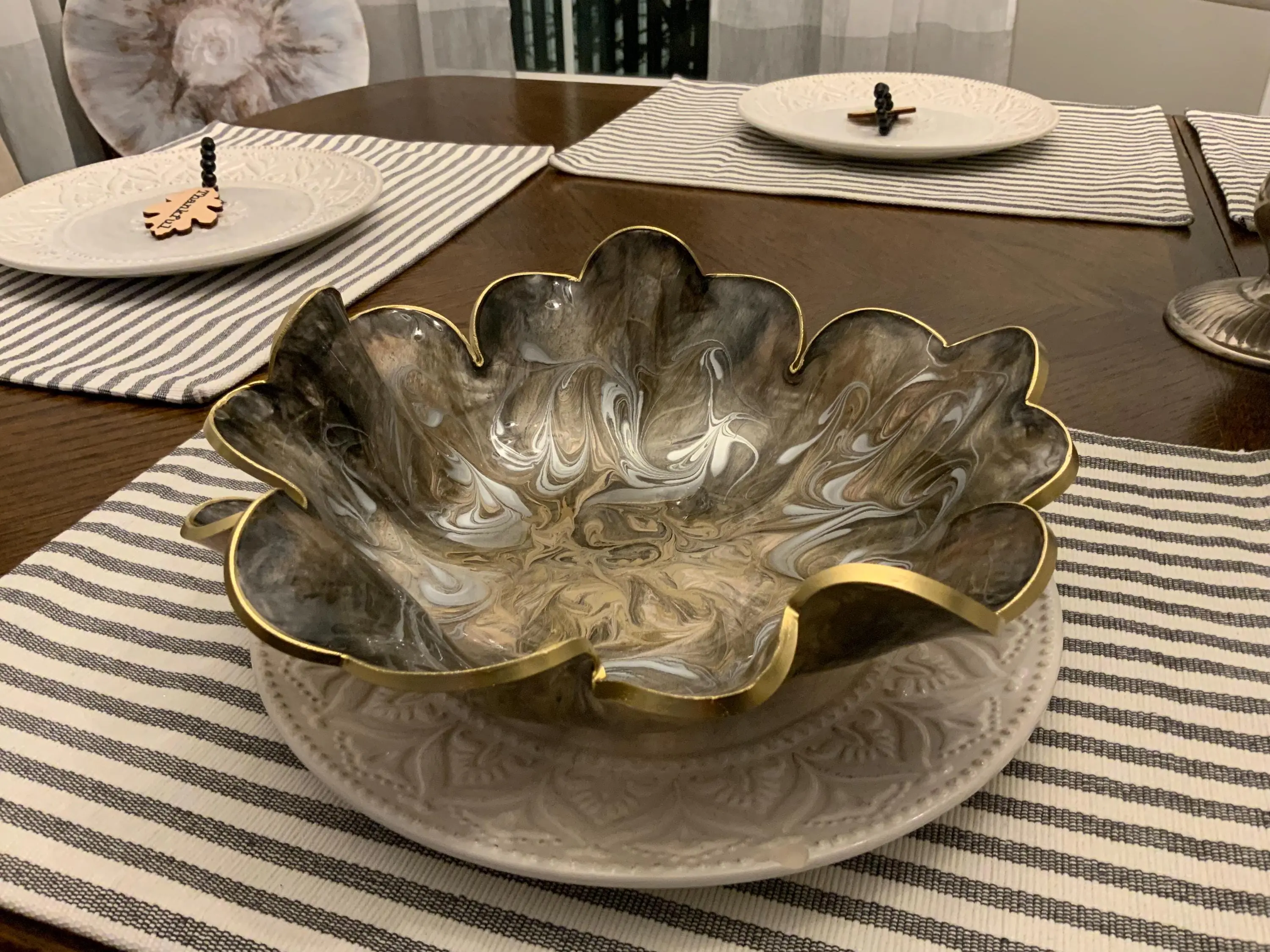 Glam Resin Decorative Bowl with Silver-Gold Swirls, Kitchen Tableware for Fruit, Thoughtful Gift Idea