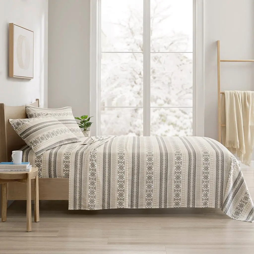 True North by Sleep Philosophy TN20-0521 108 x 102 x 0.13 in. Cozy Cotton Flannel Printed Sheet Set, Gray & Taupe Nordic - California King Size