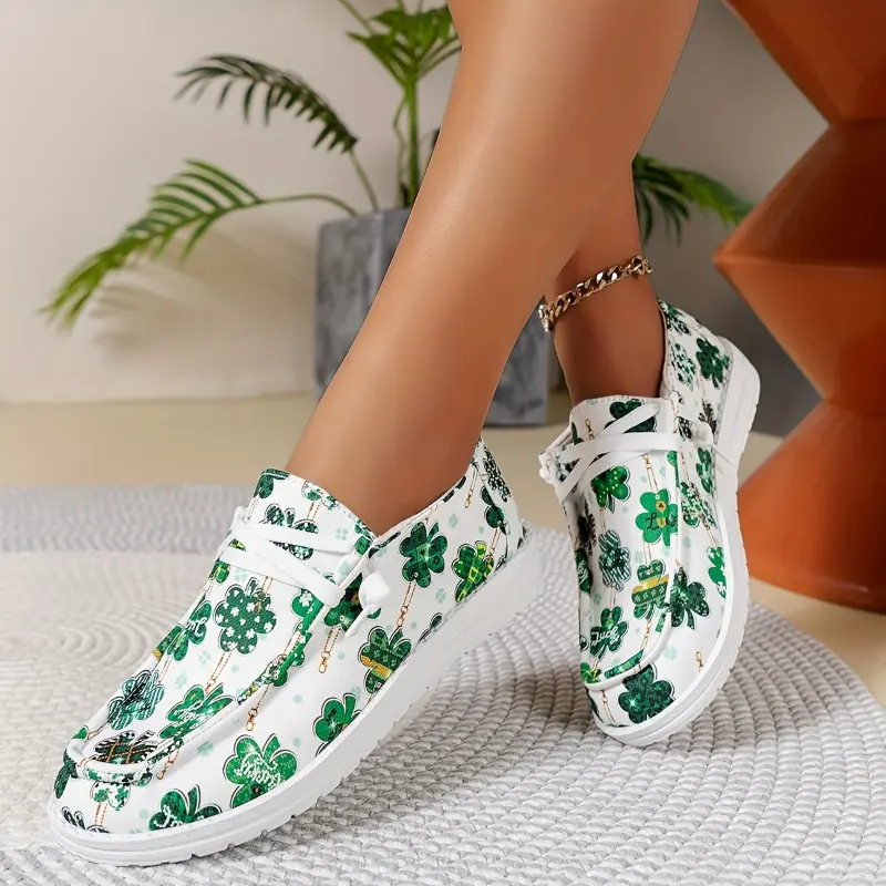 Women Clovers Pattern Canvas Snkrs Low Top Lace Up Flat Sports Daily Walking Trainers St Patrick Day Holiday Themed Comfy 2026, Flexible, Cushion, Lifestyle, Durable, Summer, Minimalist Stylish Loaf Multi Purpose Daily