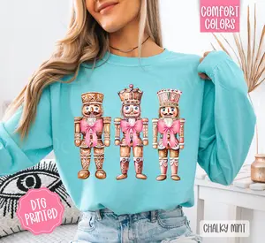 Gingerbread Nutcracker Comfort Colors Long Sleeve T-Shirt, Cute Women's Holiday Tee
