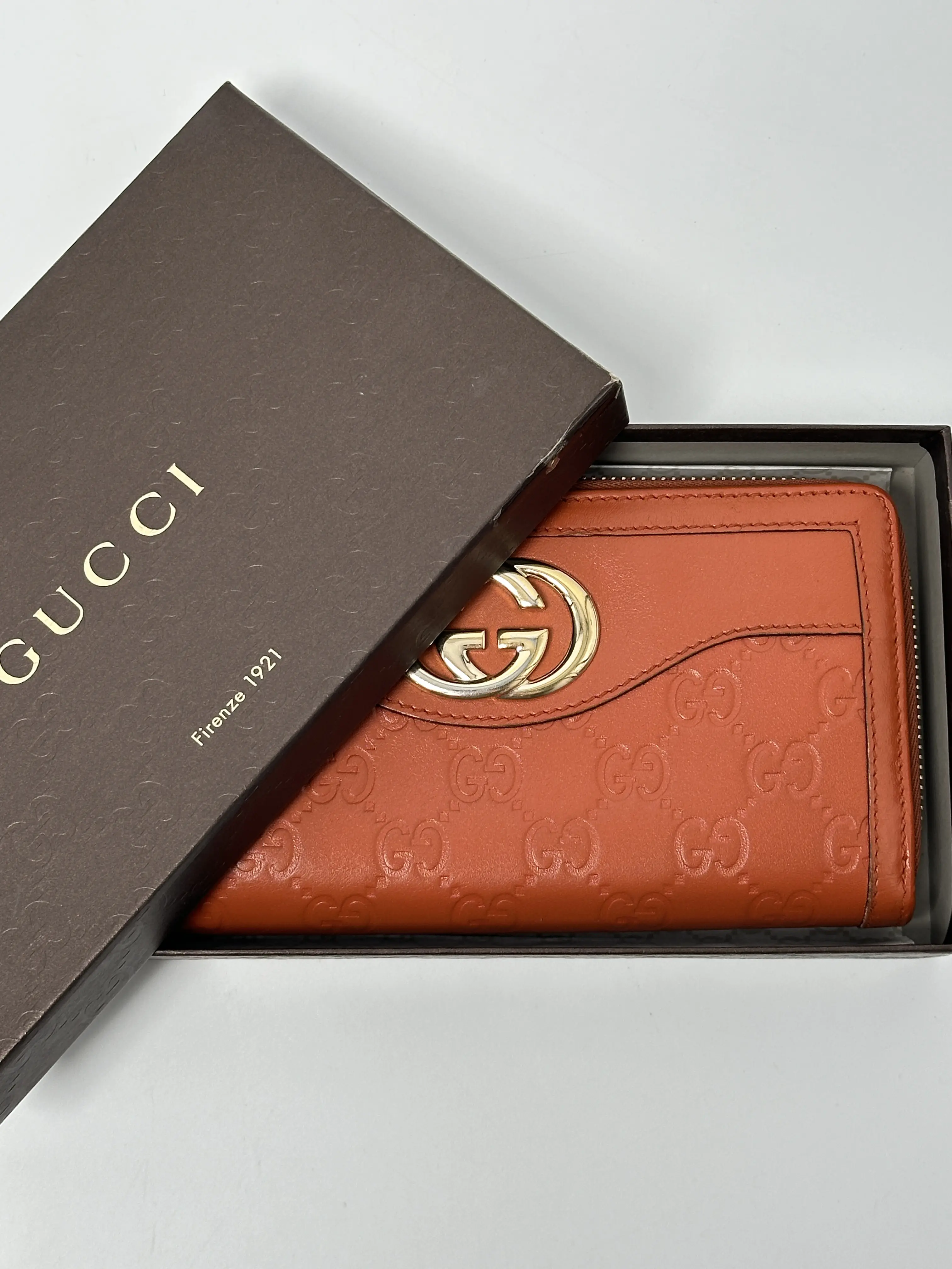 Pre-owned GUCCI leather Wallet Orange Guccissima Interlocking G Zip Around JD717GG
