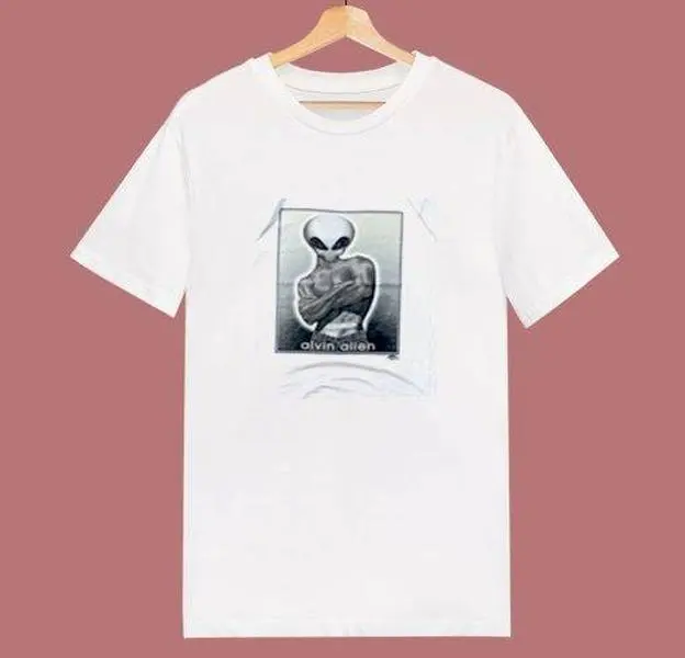 Alvin Alien Vintage 90s 80s T-Shirt Retro Cartoon Graphic Tee for Alvin and the Chipmunks Fans