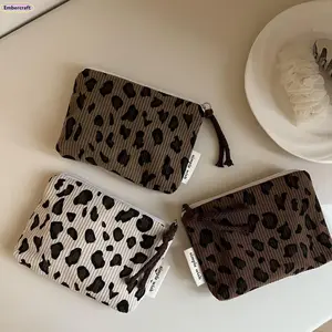 Trendy Leopard Print Mini Bag, Cute Y2K Aesthetic Small Makeup Pouch, Portable Travel Organizer, Lightweight Compact Cosmetic Storage Bag for Daily Use, Purse, Gym, Vacation Essentials
