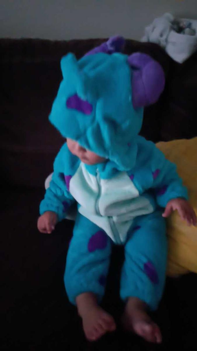 Item: Blue, 12-18 Months