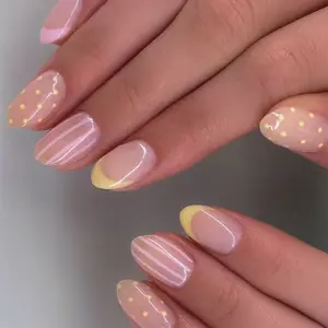 24pcs Short Oval French Nail Art Stickers, Includes Jelly Glue and File, Perfect for Daily Use and Party, Press-On Nails for Women