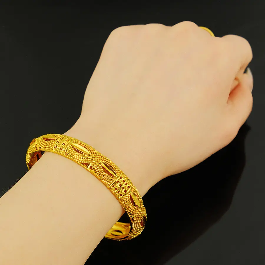 Horse Eye Bracelet (1 piece)