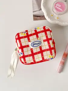 Small Cherry Grid Makeup Bag, Travel Makeup Pouch, Portable Period Pad Storage Pouch, Mini Organizer with Compartments, Compact Square Case for Girls