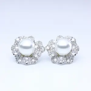 ZE0131W 18K Gold-Plated Camellia Earrings with Simulated Pearls & Sparkling Zirconia