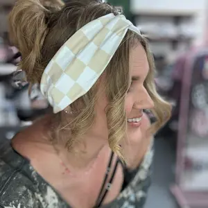 Buttery Soft Cream And White Checker Front Knot Headband | Stretchy Legging Material Hair Band