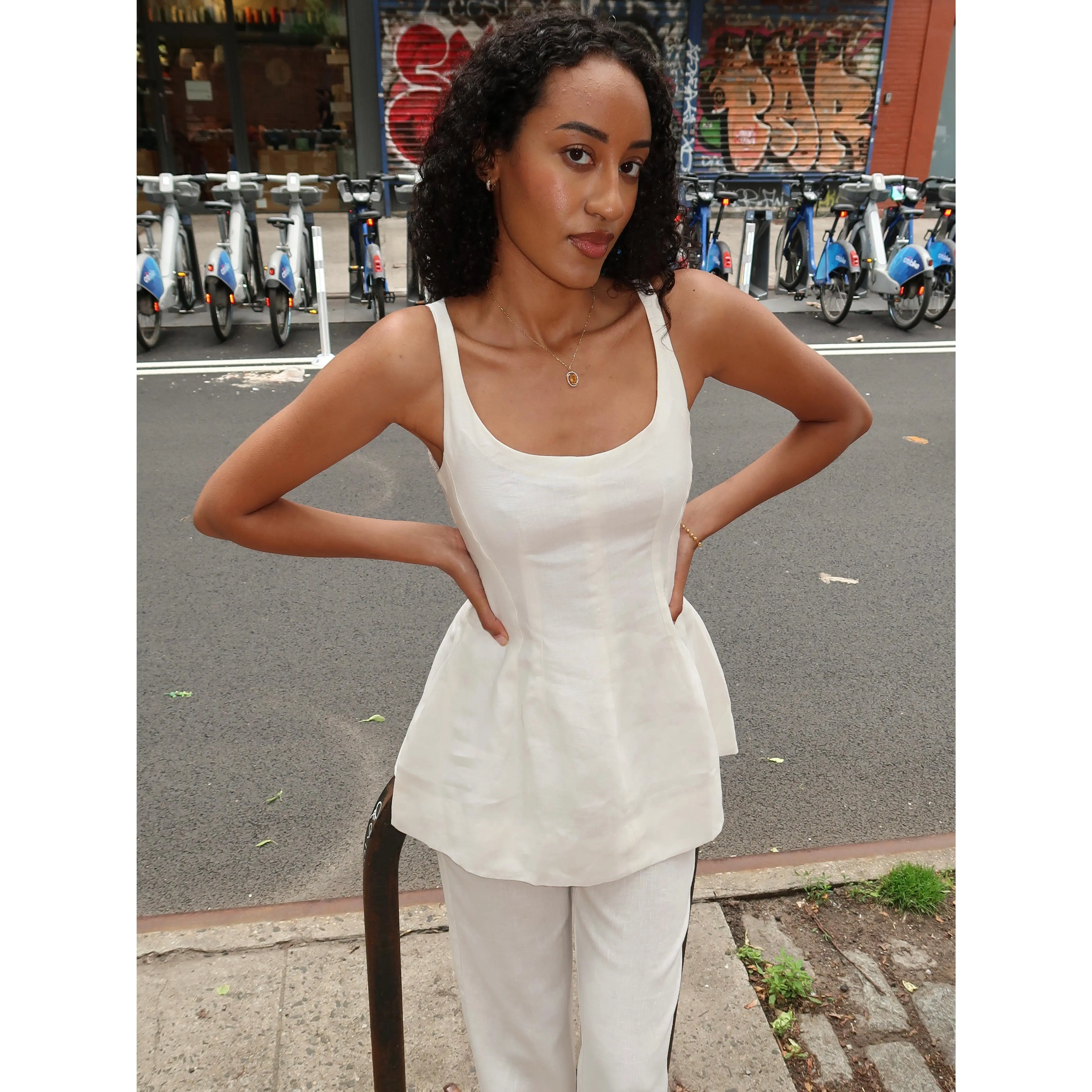 Syna Top in White