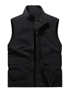 Minimalist Utility Vest, Modern Streetwear with Tactical Pockets, Practical and Stylish Outerwear for Everyday Use