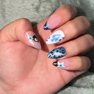 Custom Press Ons