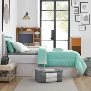 College Dorm Bedding Pack - Twin XL Bed in a Bag - Yucca/Hint of Mint Color Set