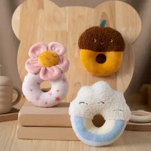 Plush Rattle Ring Toy, Soft Material, Easy Grip, Perfect Gift for Babies, Noisemaker Plush Toy, Ideal for Infants