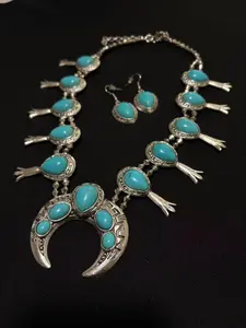 Vintage Turquoise Statement Necklace Set Boho Crescent Pendant Jewelry Set with Matching Earrings