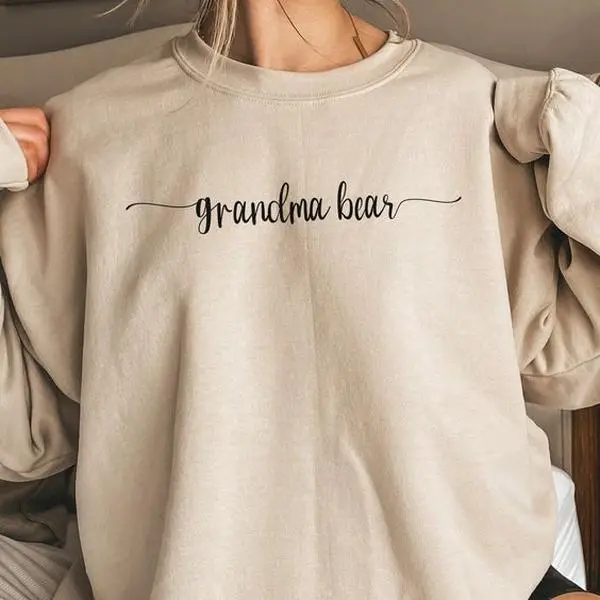 Embroidered GRANDMA Bear Sweatshirt, Mama Shirt, Grandma Bear shirt, Gift for Grandma, Mother's day gift, Nana Bear shirt, 1st Mother's day sweatshirt
